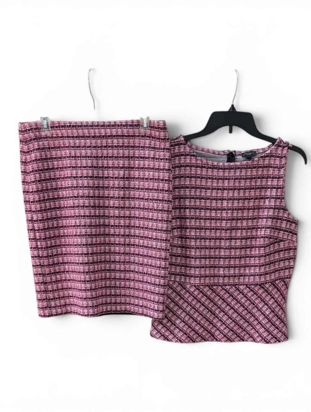 Ann Taylor, Pink And Black Tweed Like Sleeveless Peplum Top Skirt Set. Medium